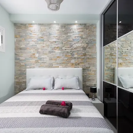 Апартаменты Orlando La Laguna 2 *