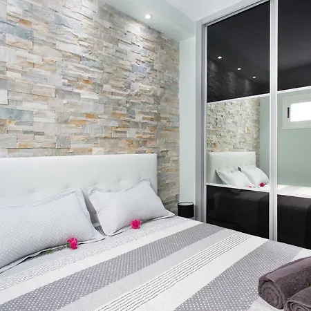 Апартаменты Orlando La Laguna 2 *